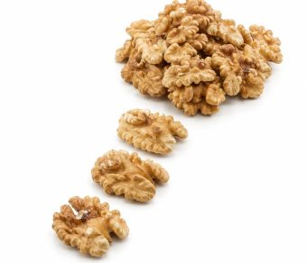 Walnut Kernel Light Halves